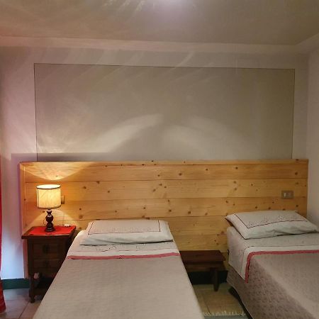 B&B Il Pettirosso Malonno Екстериор снимка