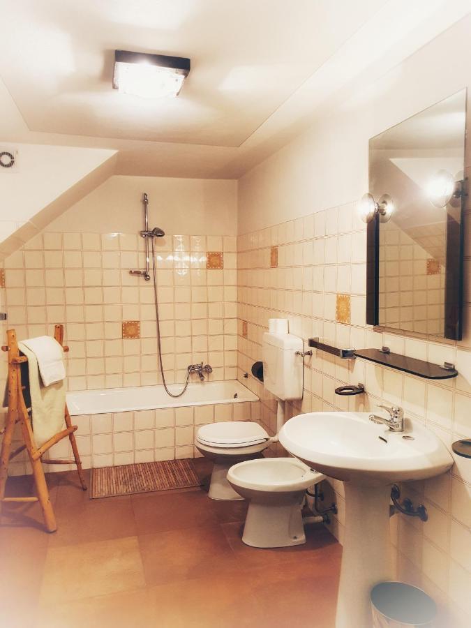B&B Il Pettirosso Malonno Екстериор снимка