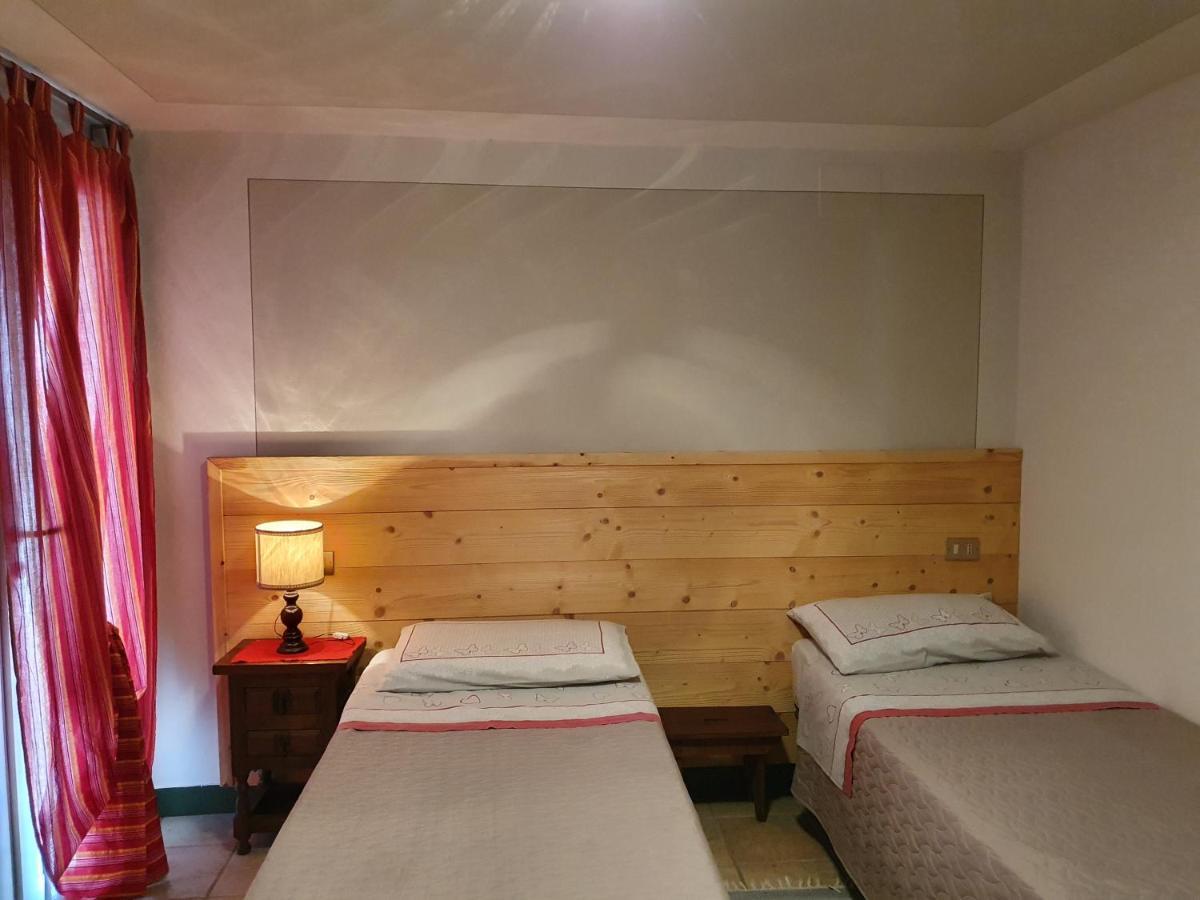 B&B Il Pettirosso Malonno Екстериор снимка
