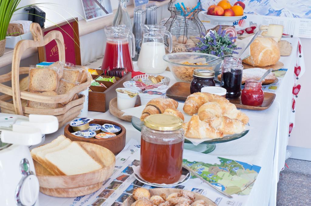 B&B Il Pettirosso Malonno Екстериор снимка